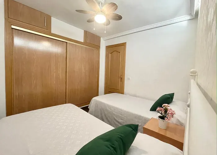 Lovely Holidays Apartamento Benidorm